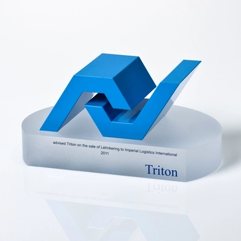 Financial tombstone of acrylic in the shape of a logo